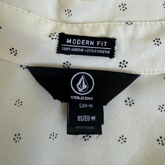 mens volcom button down shirt - Picture 3 of 3